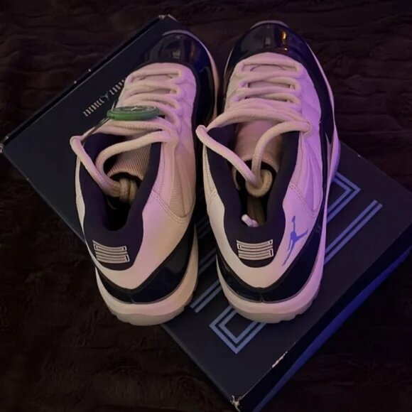 Jordan 11 Retro UNC Win Like 82 - Picture 3 of 5